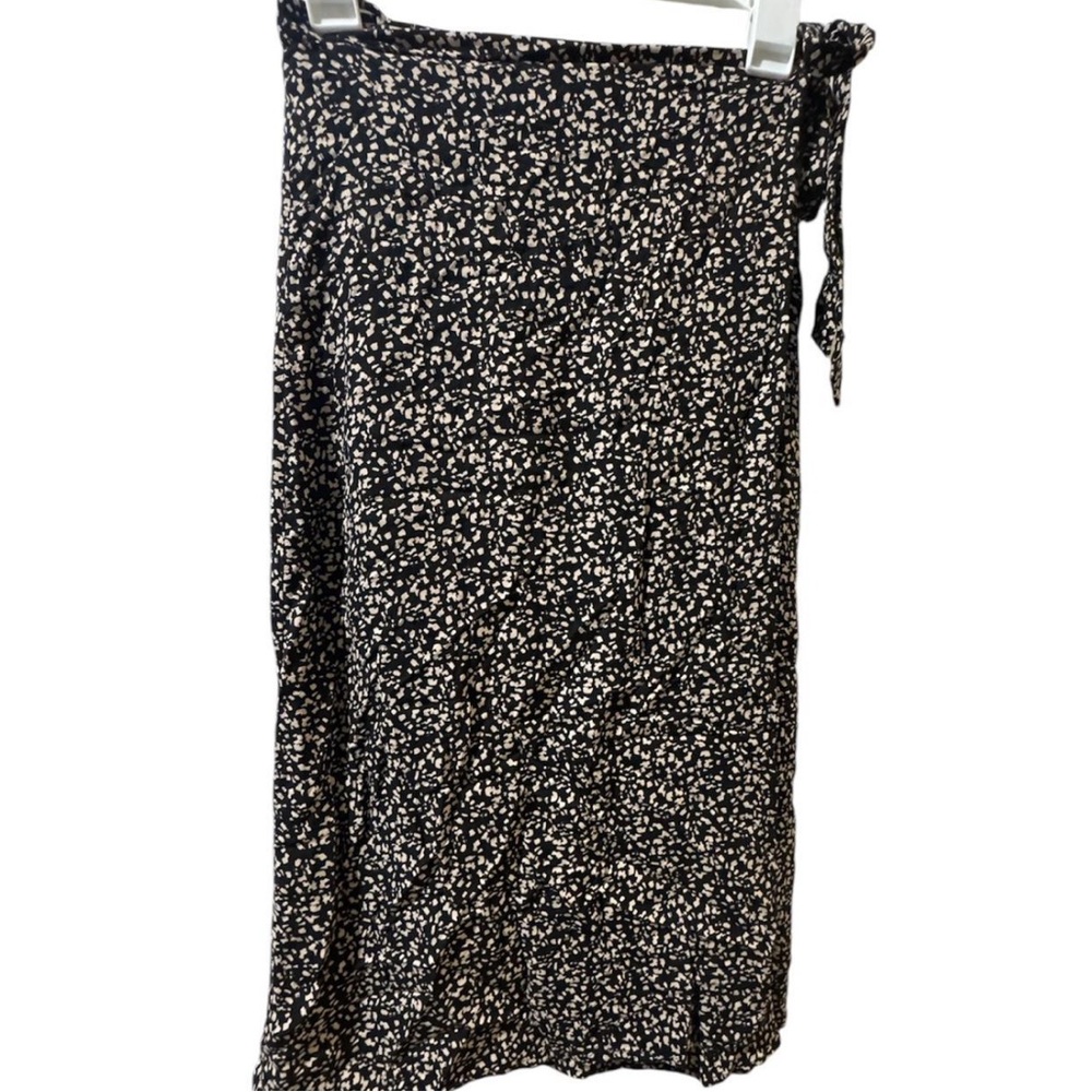 Urban Romantics Black and Beige Midi Wrap Skirt